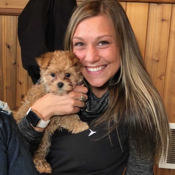 Meet your Posher, Tiffanie - Picture 1 of 2